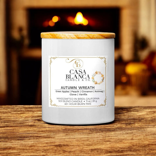 AUTUMN WREATH 8 0Z CANDLE (Green Apple + Peach + Clove)